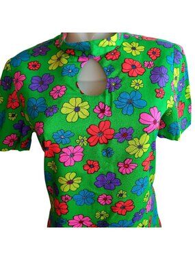 True Vintage Dress Keyhole sz 8 1OF1 1960s Floral Two-Piece Neck & Elastic Skirt